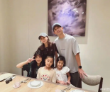 贾静雯自曝三位亲人患癌，包括父母和弟媳