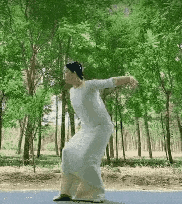 585c79dd3af0e0226881bf2d105d8109.gif